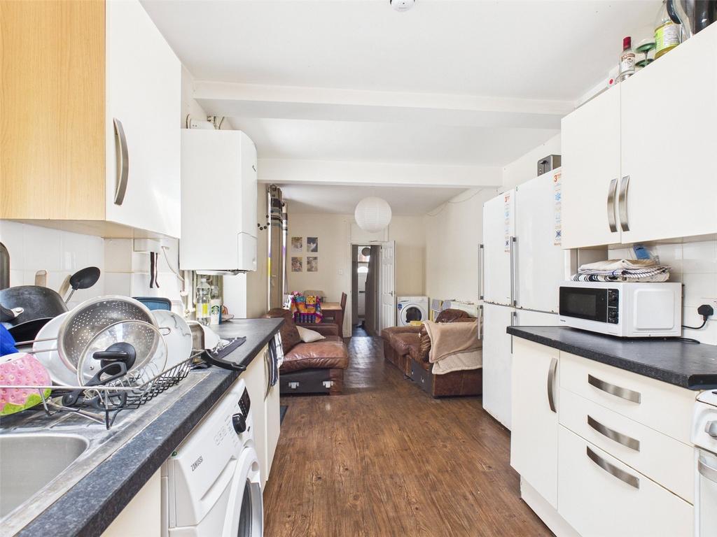 Kitchen-Room-To Rent