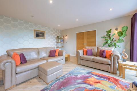 7 Elderberry Close, Norton, Stourbridge, DY8 3JN