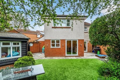 11 Bakers Way, Capel, Dorking, RH5 5JS