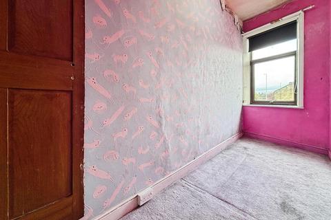 4 Acre Lane, Eccleshill, Bradford, BD2 2EH