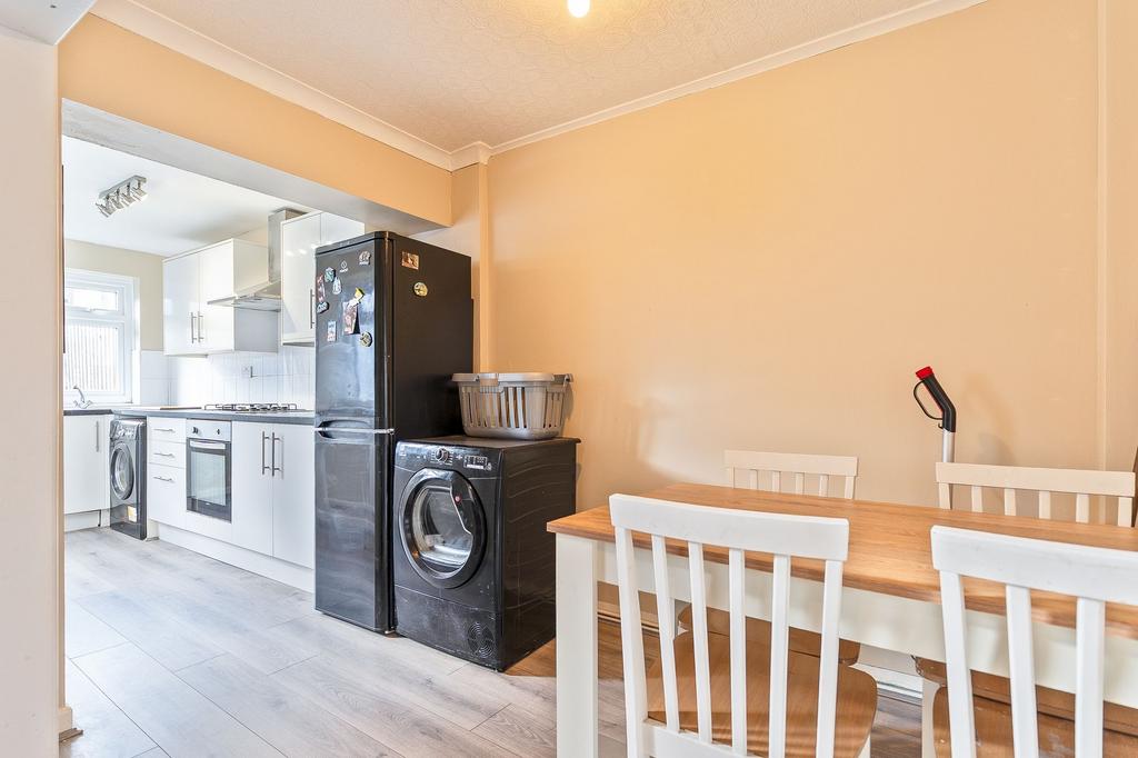 Kitchen Dining room
