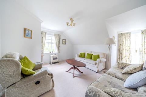 2 bedroom retirement property for sale, Britwell Drive, Castle Village, Berkhamsted, Hertfordshire, HP4