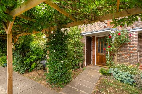 2 bedroom retirement property for sale, Britwell Drive, Castle Village, Berkhamsted, Hertfordshire, HP4
