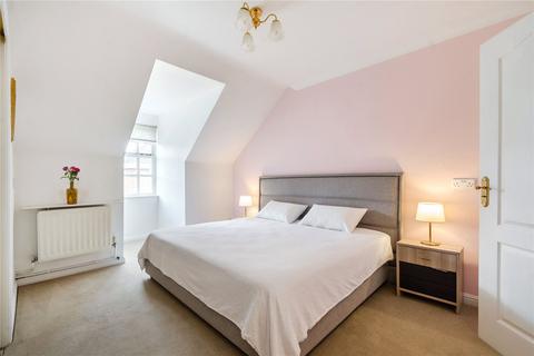 2 bedroom retirement property for sale, Britwell Drive, Castle Village, Berkhamsted, Hertfordshire, HP4