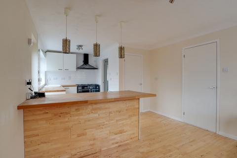 2 bedroom detached bungalow to rent, Bentham Way, Ely, CB6