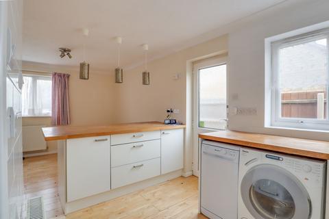 2 bedroom detached bungalow to rent, Bentham Way, Ely, CB6