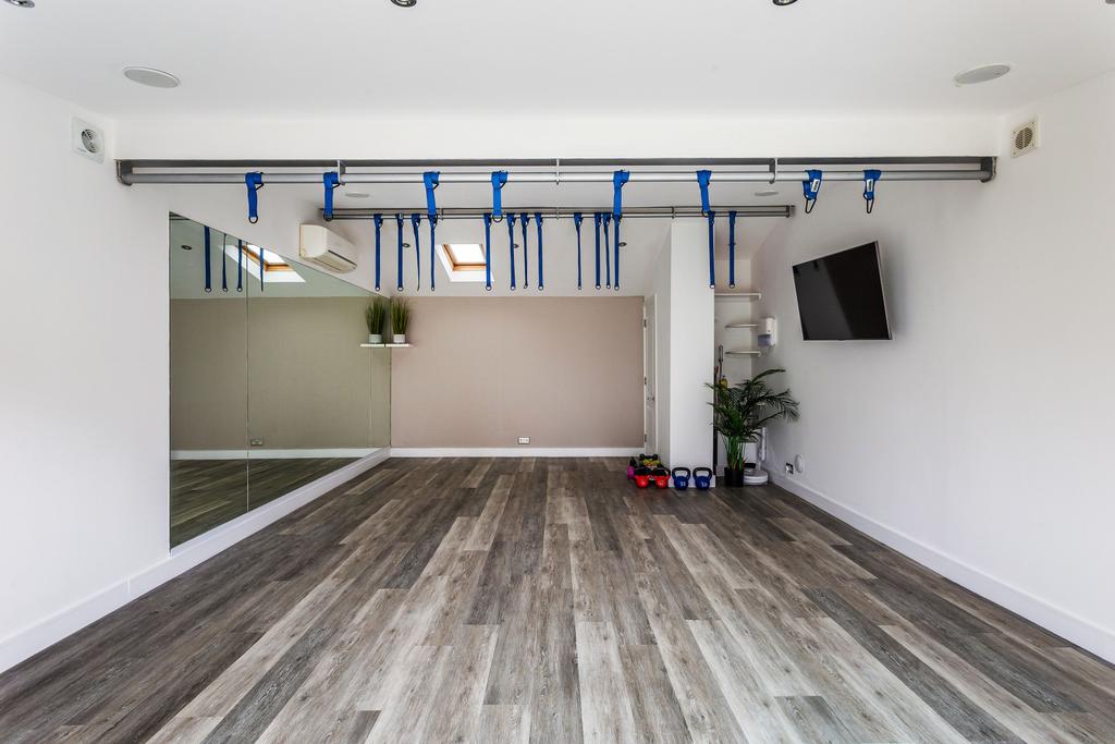 House. Partnership