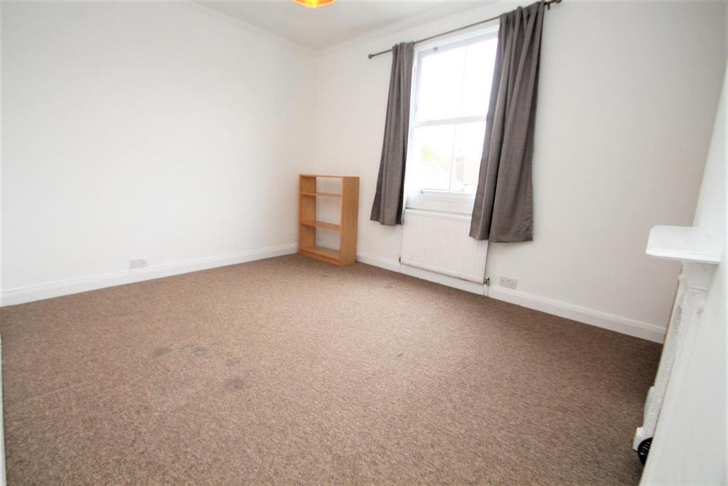 Bedroom 2.JPG