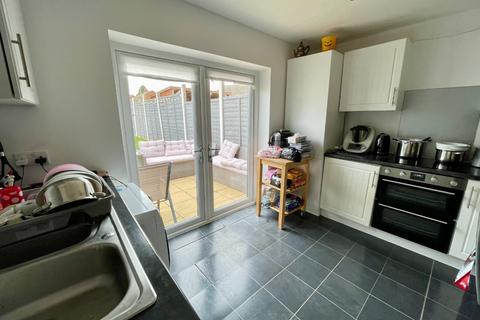 13 Summers Road, Luton, LU2 9HS