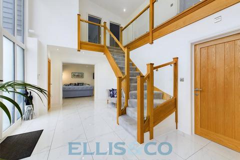 4 bedroom barn conversion for sale, Willow Lane, Paddock Wood, Tonbridge, Kent, TN12