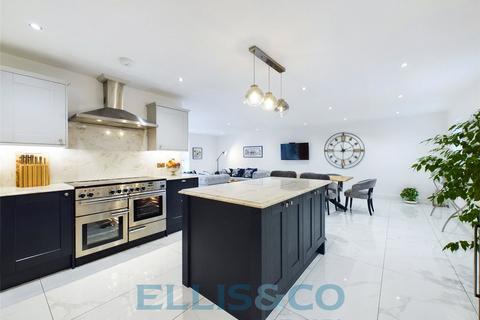 4 bedroom barn conversion for sale, Willow Lane, Paddock Wood, Tonbridge, Kent, TN12
