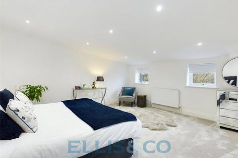 4 bedroom barn conversion for sale, Willow Lane, Paddock Wood, Tonbridge, Kent, TN12