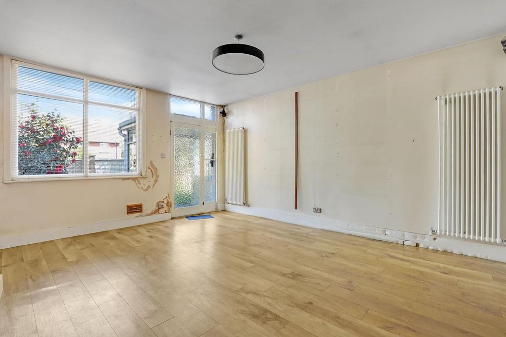 03-9d0c JHProp World - 1 Westhood Hill - 7-medium.jp