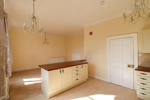 3 bedroom maisonette to rent, The Almonry, Ely CB7