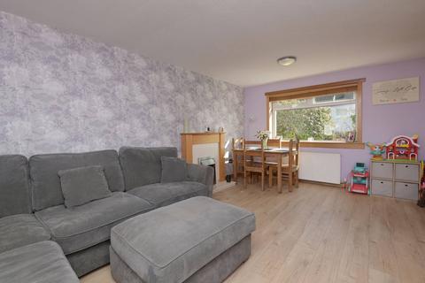 68 Atheling Grove, South Queensferry, EH30 9PG
