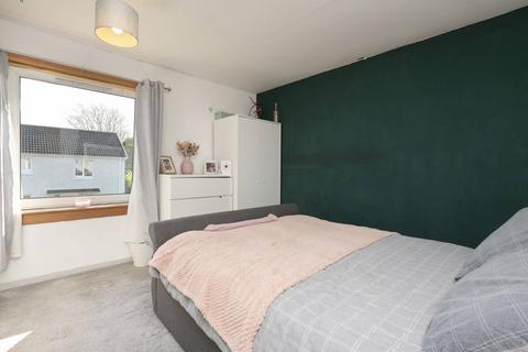 68 Atheling Grove, South Queensferry, EH30 9PG