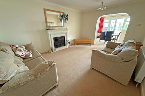 4 bedroom semi-detached bungalow for sale, Malthouse Lane, Earlswood, B94 5SA