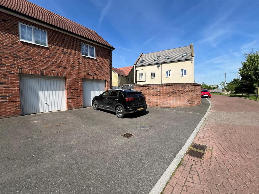 Garage &amp; Parking