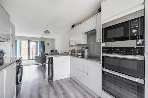 5 Horseshoe Close, Whitchurch, Bristol, BS14 0FQ