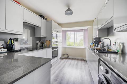 5 Horseshoe Close, Whitchurch, Bristol, BS14 0FQ