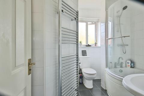 27 Harlequin Drive, Kingswood, Hull, HU7 3HB
