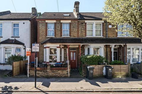 Flat 2, 52 Arundel Road, Croydon, CR0 2EP