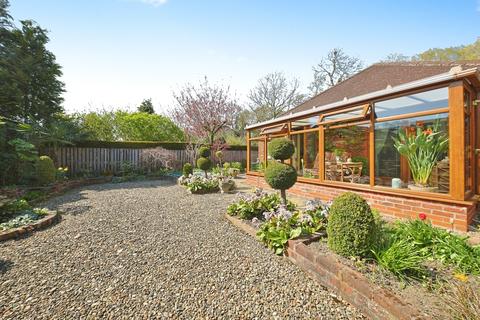 2 bedroom detached bungalow for sale, South Ella Farm Court, Hull, HU10 7HZ