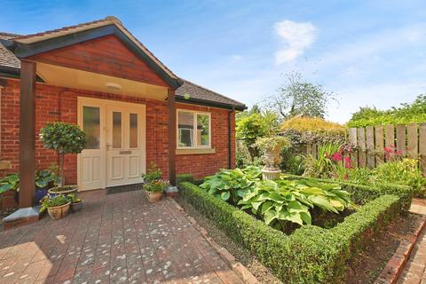 2 bedroom detached bungalow for sale, South Ella Farm Court, Hull, HU10 7HZ