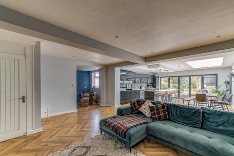 5 bedroom detached house for sale, Chestnut Drive, Cofton Hackett, Birmingham, Worcestershire, B45