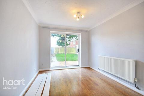 3 bedroom semi-detached house for sale, Becontree Close, Clacton-On-Sea