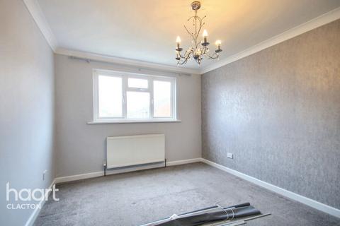 3 bedroom semi-detached house for sale, Becontree Close, Clacton-On-Sea