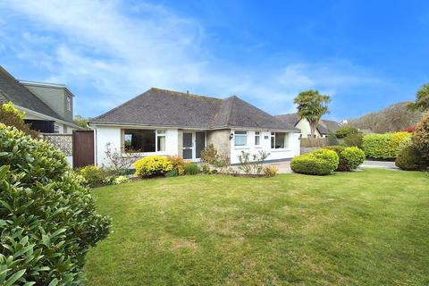 4 Nansloe Close, Helston, TR13 8BP