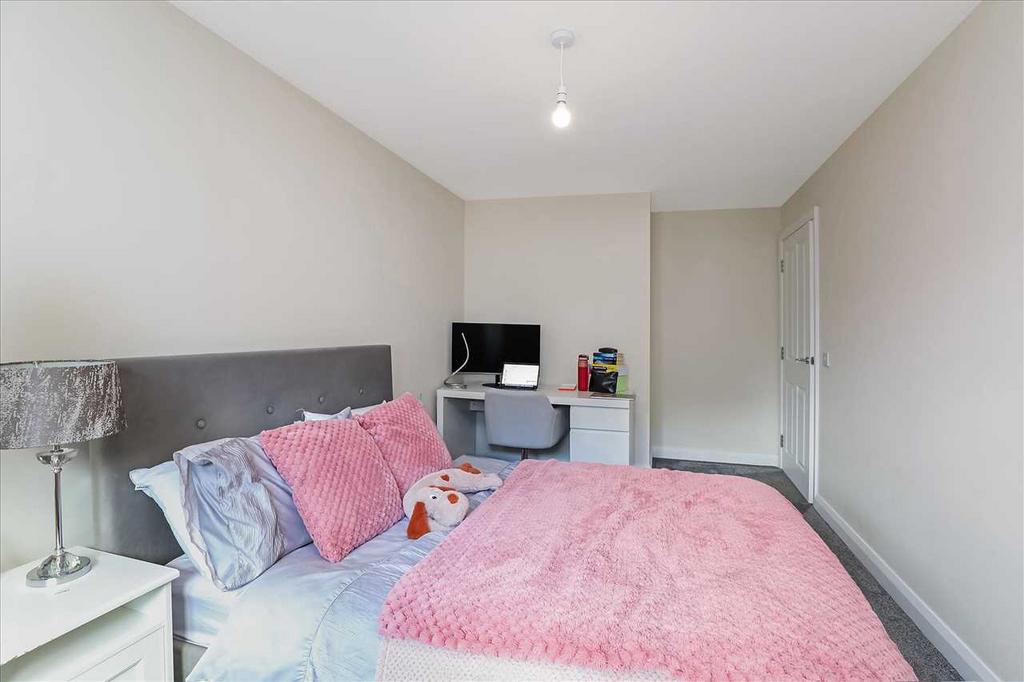 Bedroom Two (2)