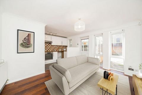 undefined, Lime Close, London E1W