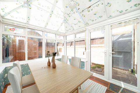 3 bedroom end of terrace house for sale, Lime Close, London E1W