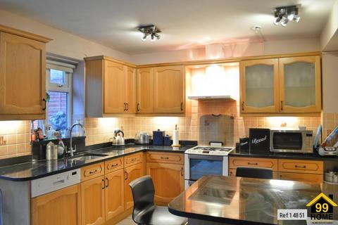 29 The Vale, Hounslow, TW5 9HT
