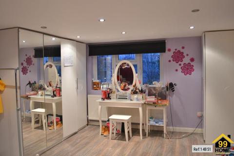 29 The Vale, Hounslow, TW5 9HT