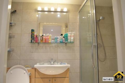 29 The Vale, Hounslow, TW5 9HT