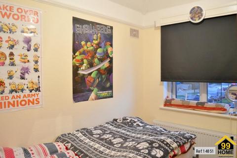 29 The Vale, Hounslow, TW5 9HT