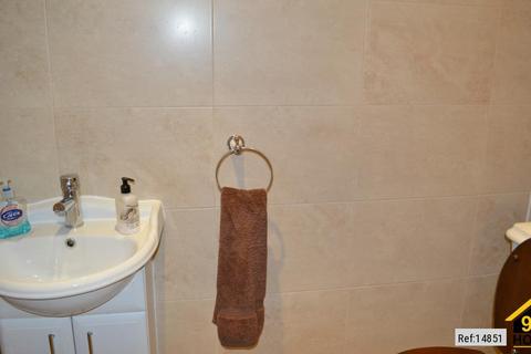 29 The Vale, Hounslow, TW5 9HT