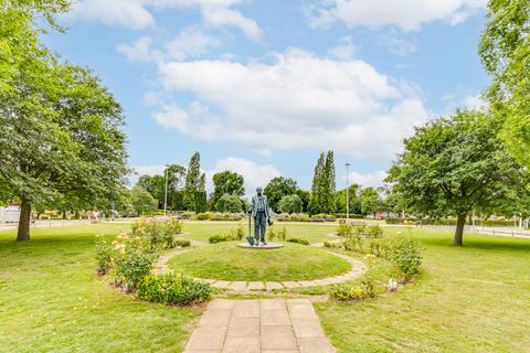 2 bedroom apartment for sale, Asquith House, Guessens Road, Welwyn Garden City, Hertfordshire, AL8