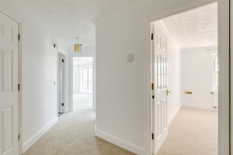 2 bedroom apartment for sale, Guessens Road, Welwyn Garden City, Hertfordshire, AL8 6QA