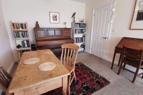 2 bedroom semi-detached bungalow for sale, Chapelfield, Denton
