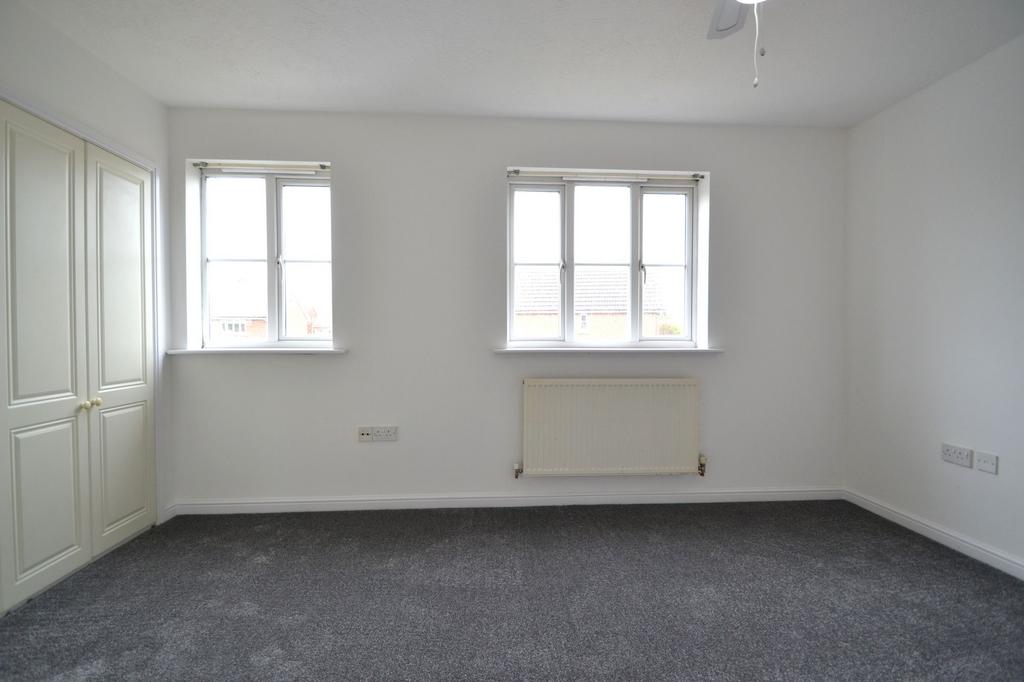 Anatase Close, Sittingbourne - Bedroom 1
