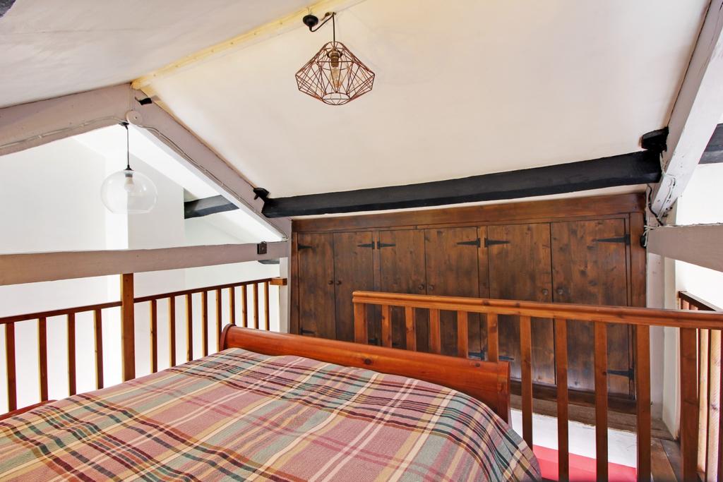 Mezzanine Bedroom 2