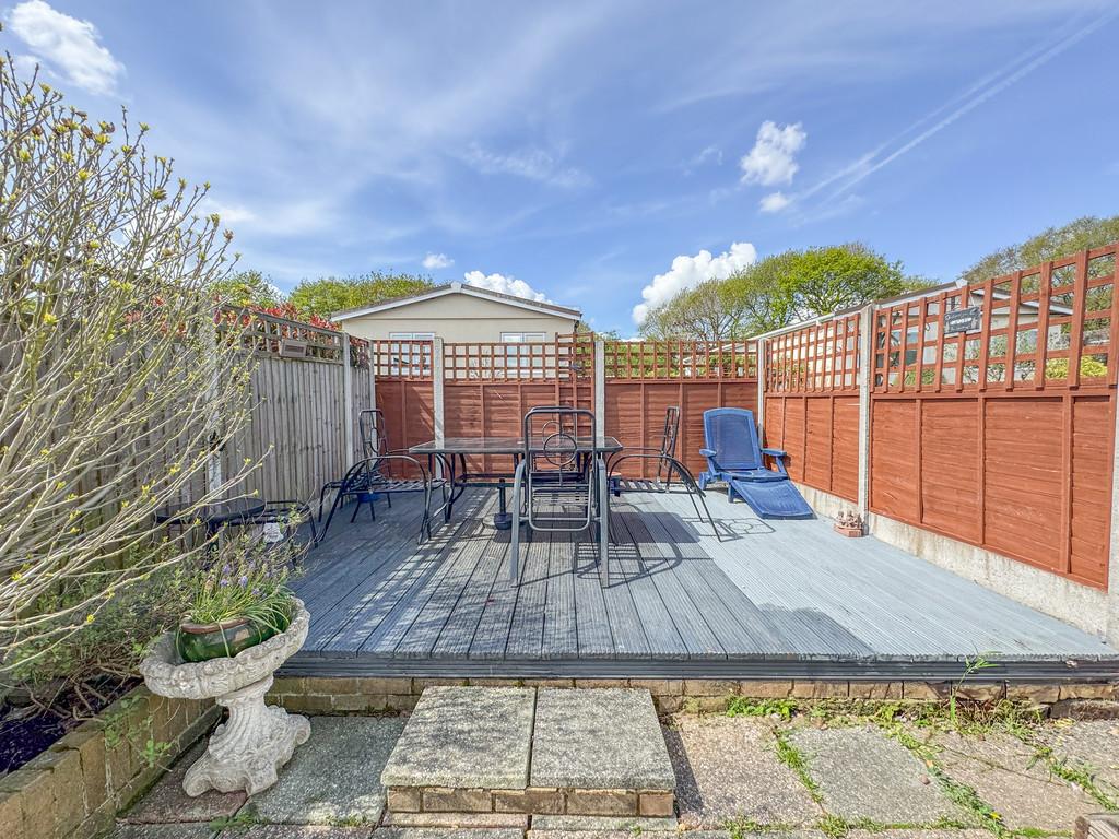 Deck rear