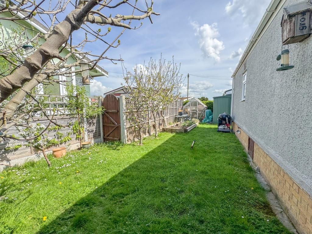 Side garden