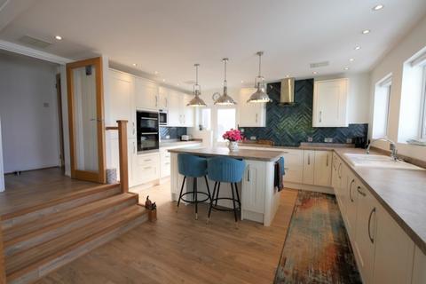The Lookout Estuary Road, Shotley Gate, Ipswich, IP9 1PZ