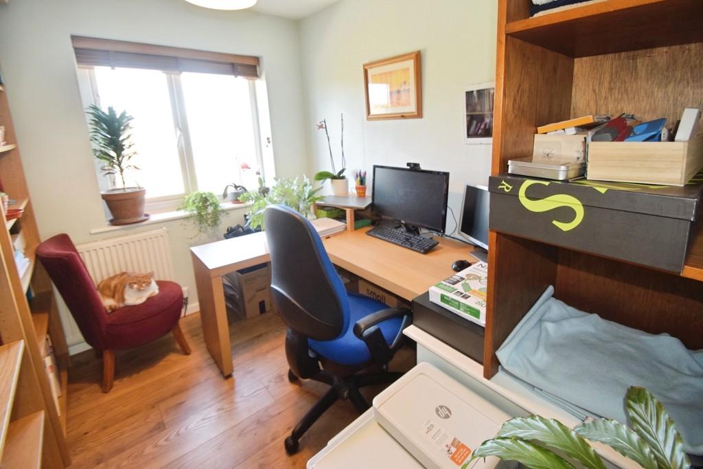 1ad3ae45-Bedroom 203