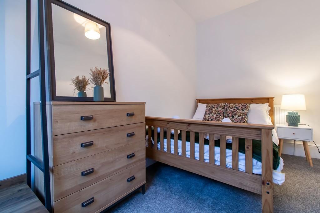 Bedroom44